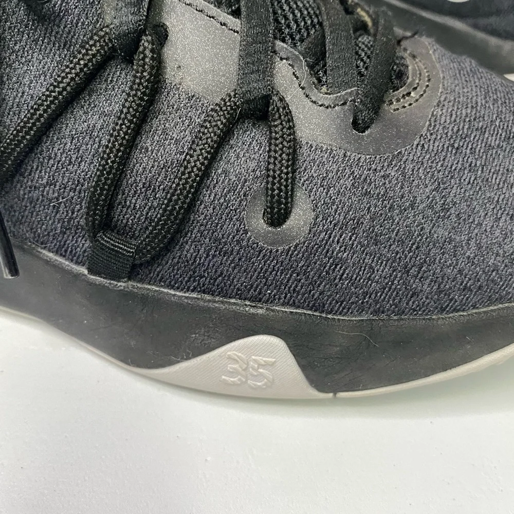 Nike KD basketball sneakers youth size 5 black
